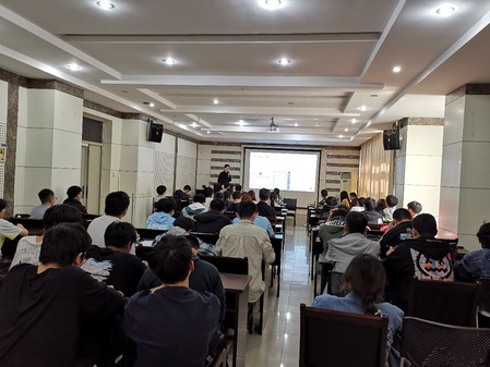 十大买球平台排行榜举办首届“安徽省地质学拔尖学生培养基地”学业奖学金颁发仪式暨学长交流会活动